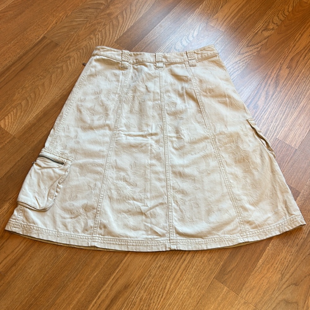 J. Jill cream floral utility A-line silhouette midi skirt. Size 8. - Picture 12 of 17